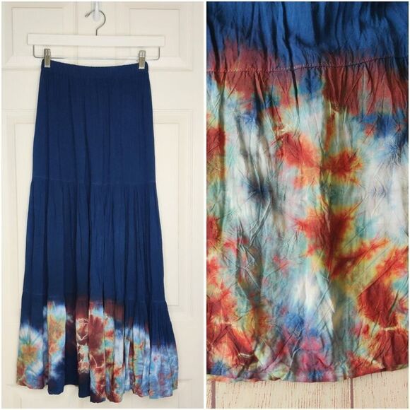 Dresses & Skirts - Tie dye tiered navy boho maxi skirt sz XS